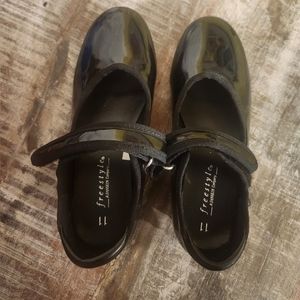 Danskin freestyle kid tap shoes